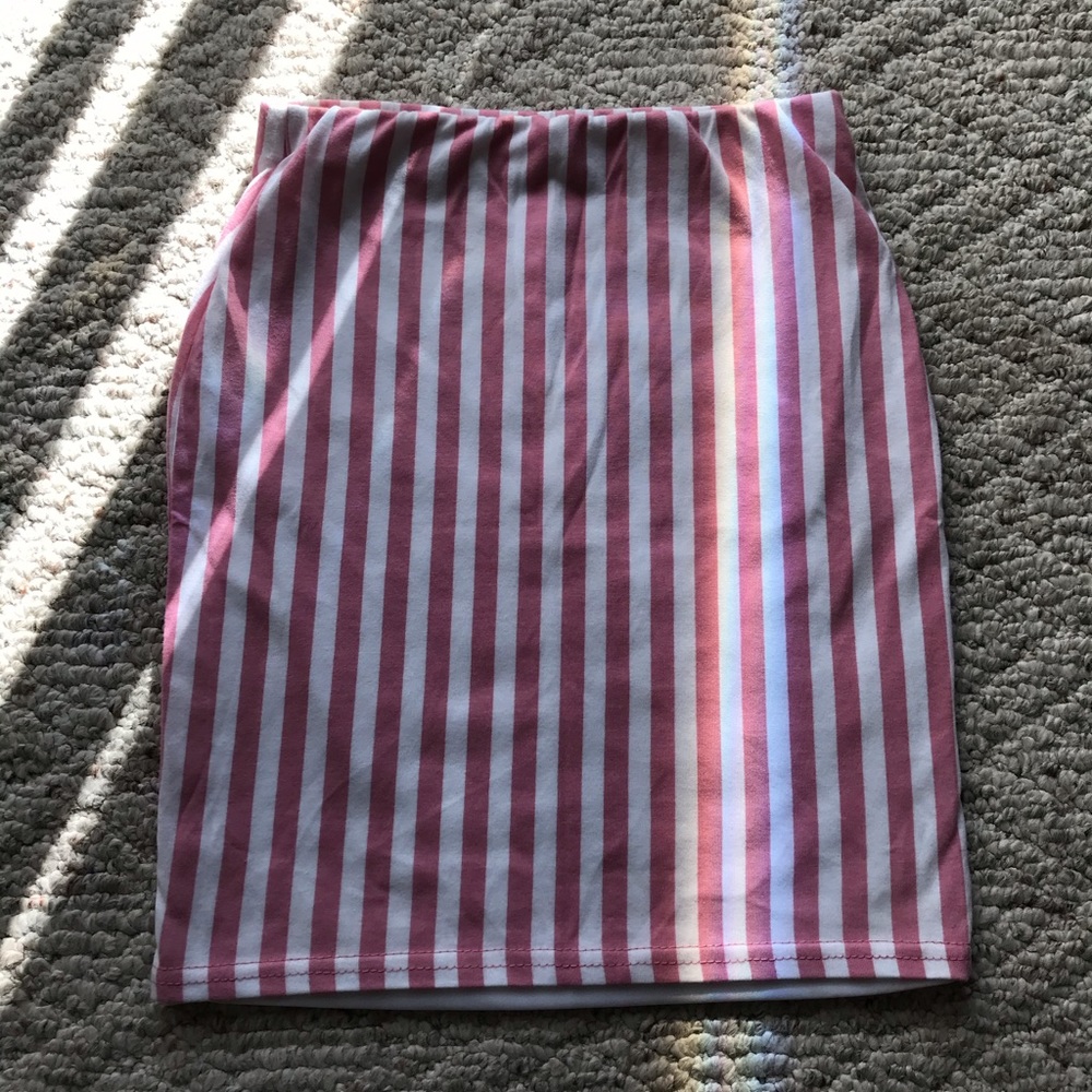 Cute mini pencil skirt